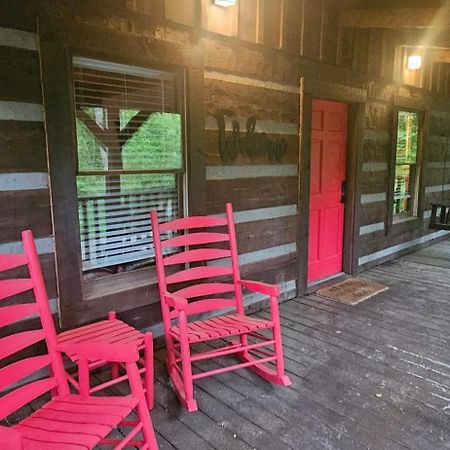 Southern Oak Cabin - Newly Remodeled - Close To All Attractions Sevierville Exteriér fotografie