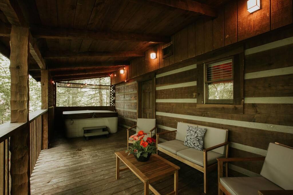 Southern Oak Cabin - Newly Remodeled - Close To All Attractions Sevierville Exteriér fotografie