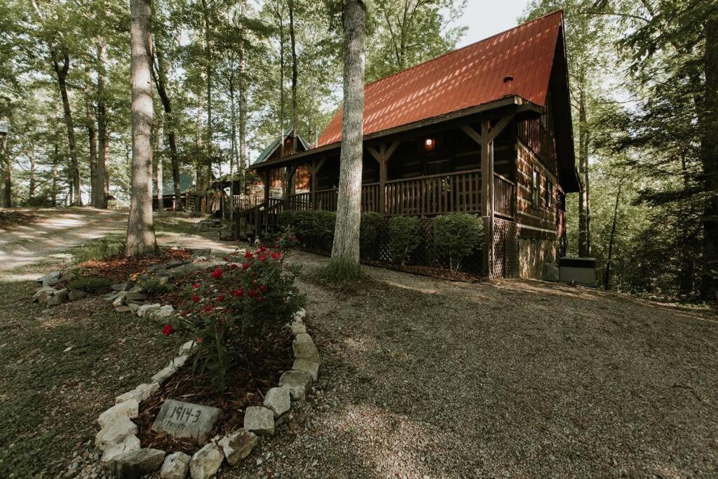 Southern Oak Cabin - Newly Remodeled - Close To All Attractions Sevierville Exteriér fotografie